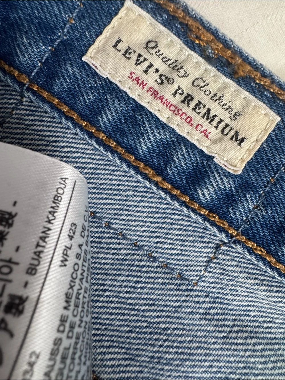 Women’s Levi’s 501 S size W27 L28